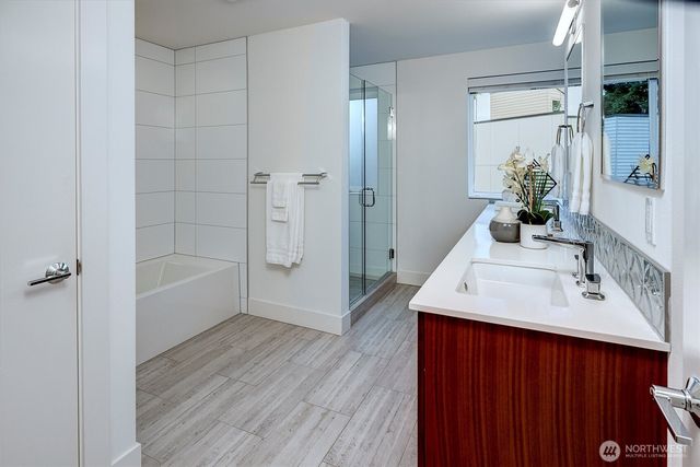 4274 NE 50th Street, Seattle, WA 98105