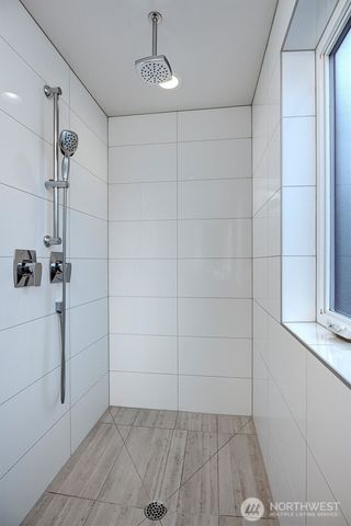 4274 NE 50th Street, Seattle, WA 98105