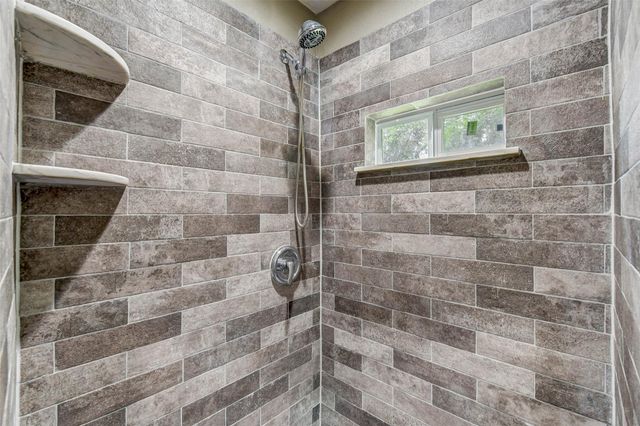 15606 Dawnbrook Drive, Houston, TX 77068