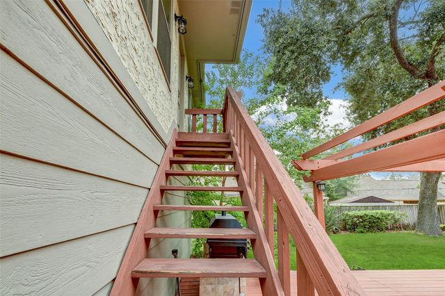 15606 Dawnbrook Drive, Houston, TX 77068