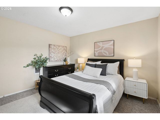 609 Se 137TH Ave, Portland, OR 97233