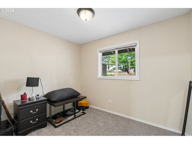 609 Se 137TH Ave, Portland, OR 97233