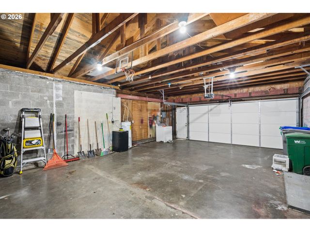 609 Se 137TH Ave, Portland, OR 97233