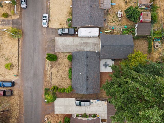 609 Se 137TH Ave, Portland, OR 97233