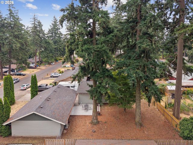 609 Se 137TH Ave, Portland, OR 97233