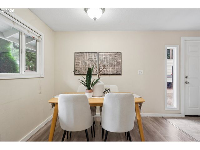 609 Se 137TH Ave, Portland, OR 97233