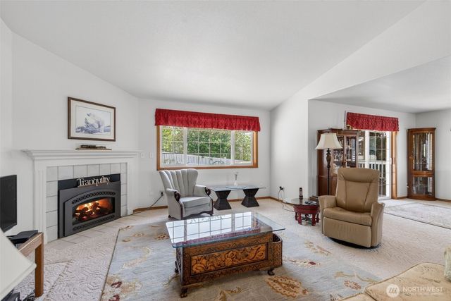 128 Jackson View Drive, Chehalis, WA 98532