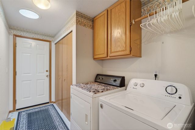 128 Jackson View Drive, Chehalis, WA 98532