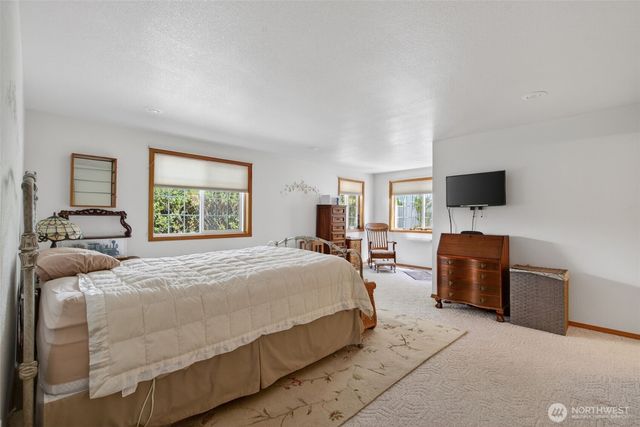 128 Jackson View Drive, Chehalis, WA 98532
