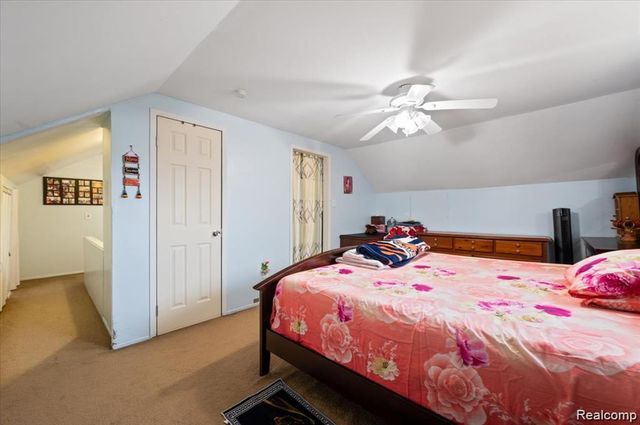 2144 Woodruff Avenue, Warren, MI 48091