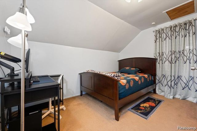 2144 Woodruff Avenue, Warren, MI 48091