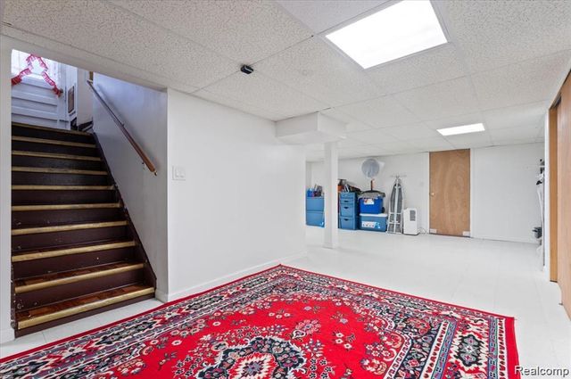 2144 Woodruff Avenue, Warren, MI 48091