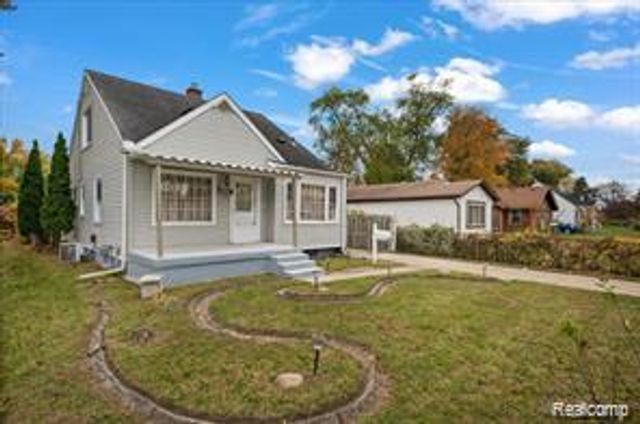 2144 Woodruff Avenue, Warren, MI 48091