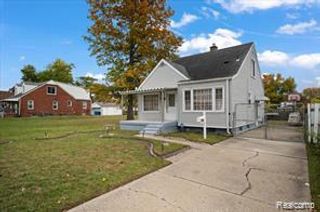2144 Woodruff Avenue, Warren, MI 48091