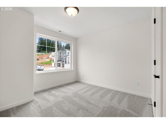 16001 Barlow Trail Ln, Oregon City, OR 97045