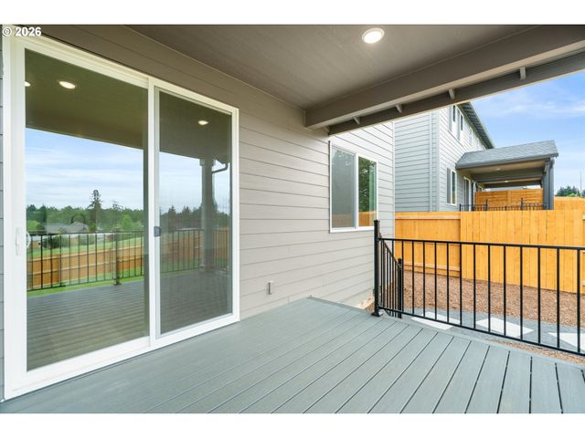 16001 Barlow Trail Ln, Oregon City, OR 97045