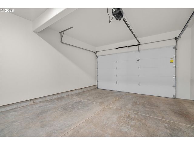 16001 Barlow Trail Ln, Oregon City, OR 97045