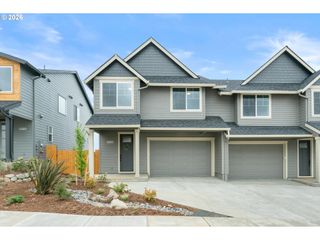 16001 Barlow Trail Ln, Oregon City, OR 97045