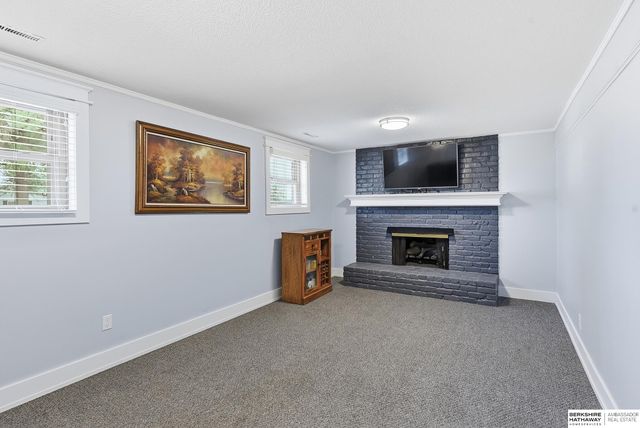 12073 Westover Road, Omaha, NE 68154