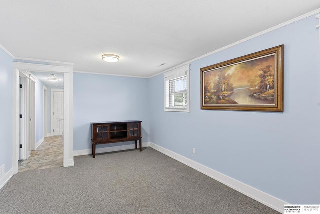 12073 Westover Road, Omaha, NE 68154