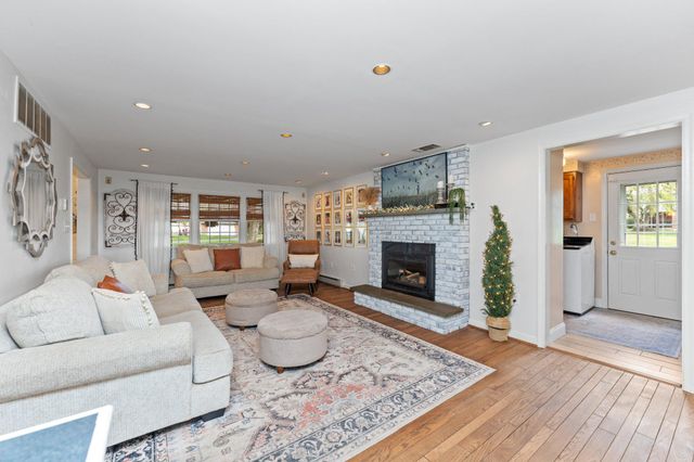 155 MILLER RD, Barto, PA 19504
