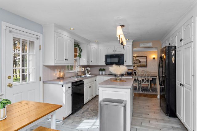 155 MILLER RD, Barto, PA 19504