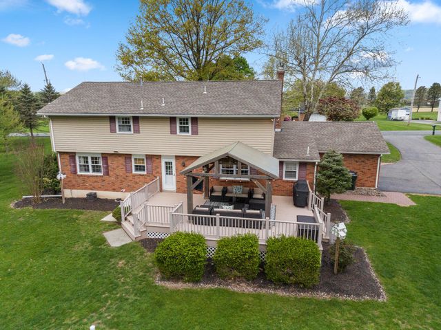 155 MILLER RD, Barto, PA 19504