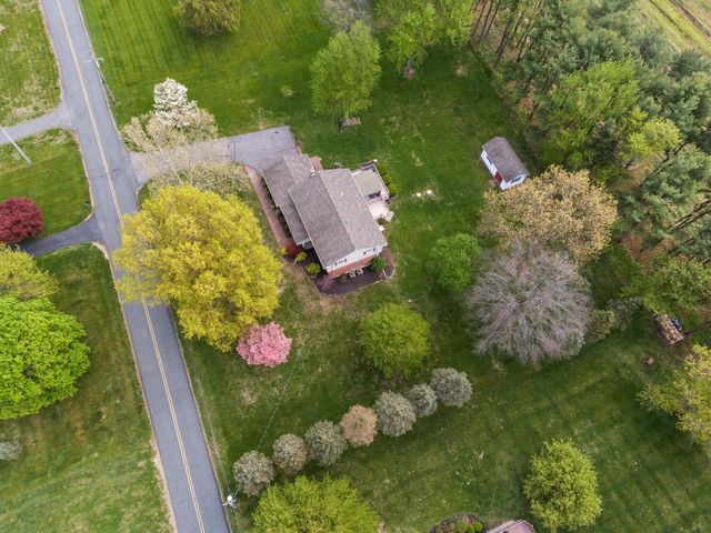 155 MILLER RD, Barto, PA 19504