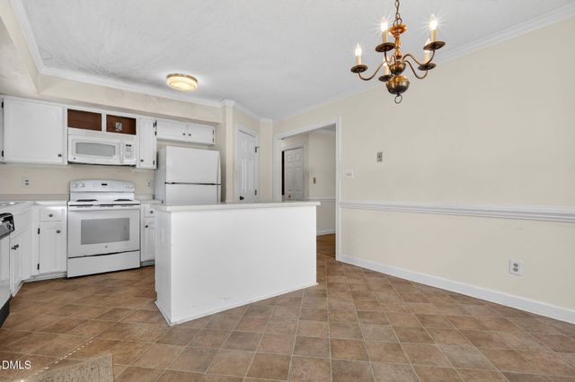 104 Stirling Court, Knightdale, NC 27545