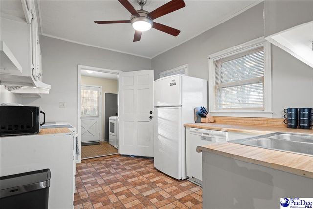 420 N 3rd Street, Hartsville, SC 29550