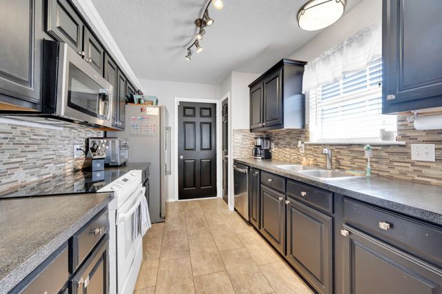 1003 Short Line Boulevard, Midlothian, TX 76065