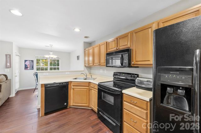 8144 Christmas Court, Charlotte, NC 28216