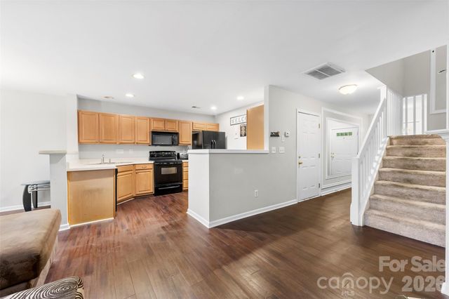 8144 Christmas Court, Charlotte, NC 28216