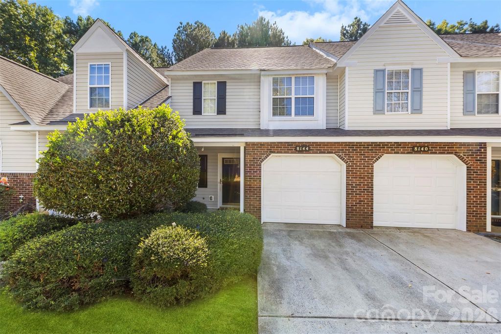 8144 Christmas Court, Charlotte, NC 28216