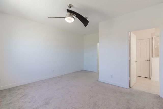 696 NE Waters Edge Lane, Port St. Lucie, FL 34983