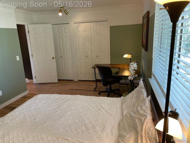 1813 Torquay Avenue 7, Royal Oak, MI 48073