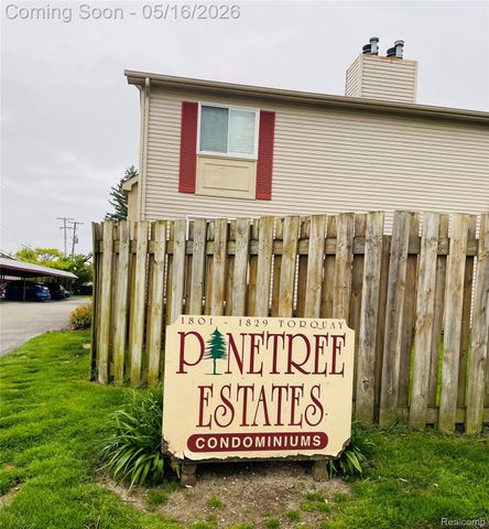 1813 Torquay Avenue 7, Royal Oak, MI 48073