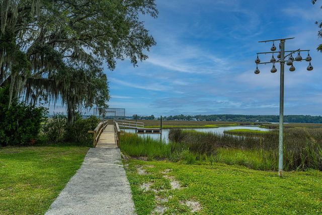 1013 Saltwater Circle, Johns Island, SC 29455