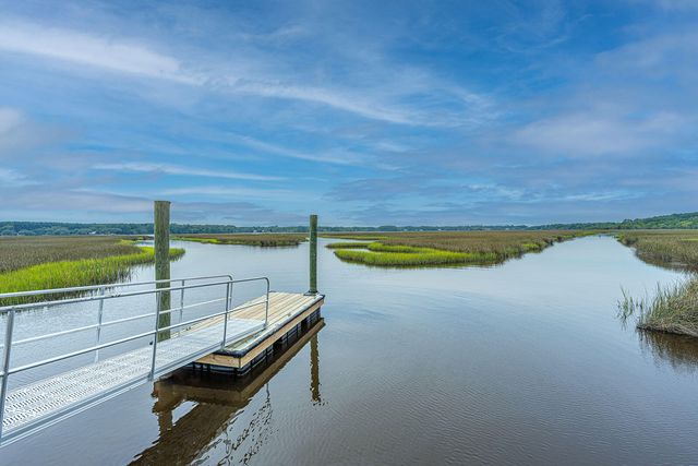 1013 Saltwater Circle, Johns Island, SC 29455