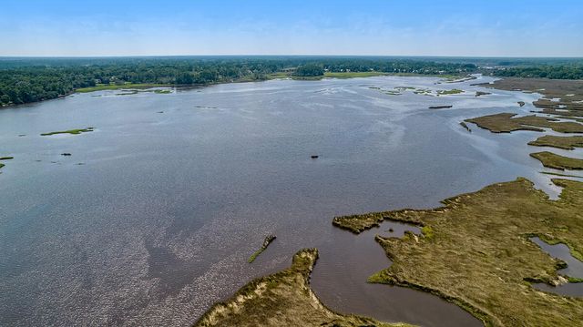 1013 Saltwater Circle, Johns Island, SC 29455