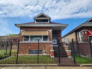 8350 S Carpenter Street, Chicago, IL 60620