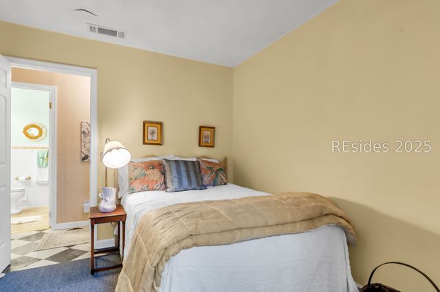 22 Marblehead Road E, Hilton Head Island, SC 29926