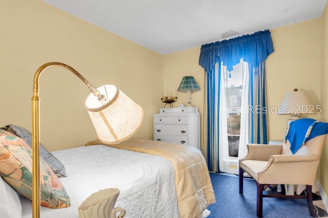 22 Marblehead Road E, Hilton Head Island, SC 29926