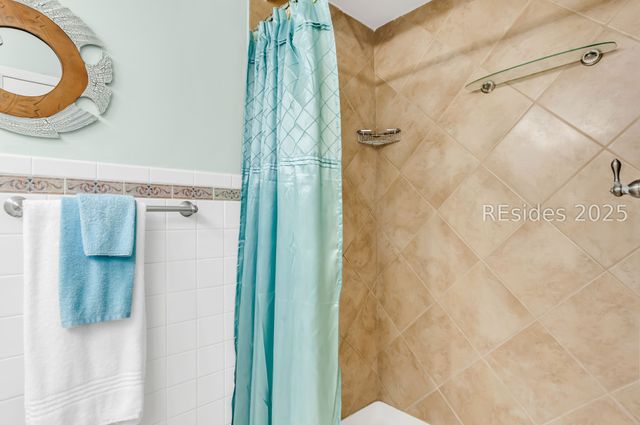 22 Marblehead Road E, Hilton Head Island, SC 29926