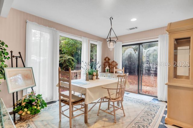 22 Marblehead Road E, Hilton Head Island, SC 29926