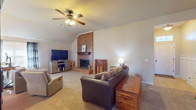 805 Canyon Drive, Yukon, OK 73099
