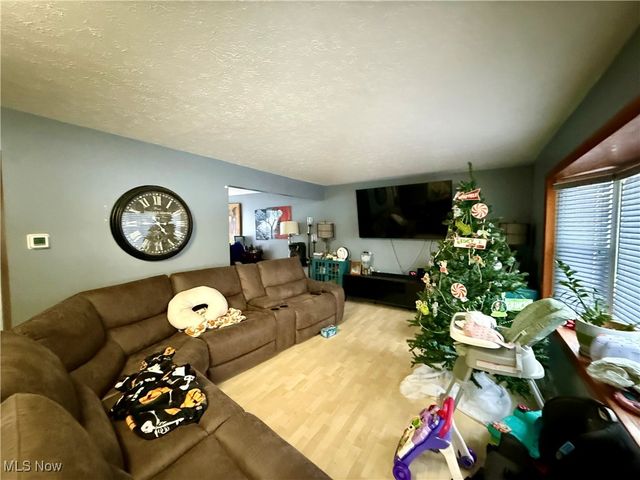 79 W Grace Street, Bedford, OH 44146