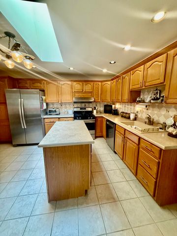 1816 Elderberry Court, Crown Point, IN 46307