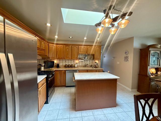 1816 Elderberry Court, Crown Point, IN 46307