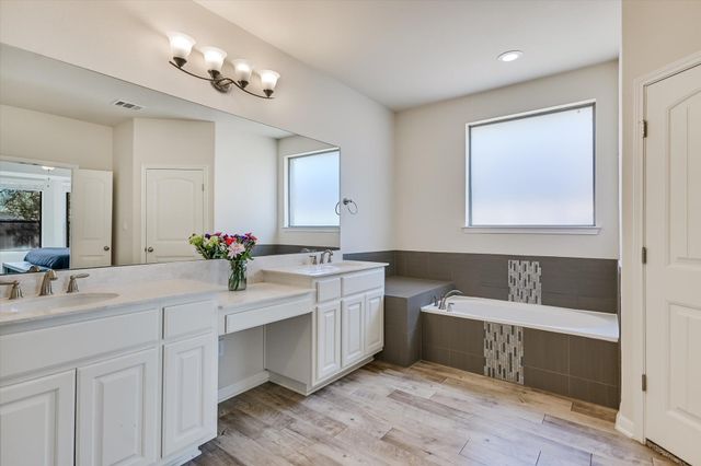 2300 Lookout Range DR, Leander, TX 78641